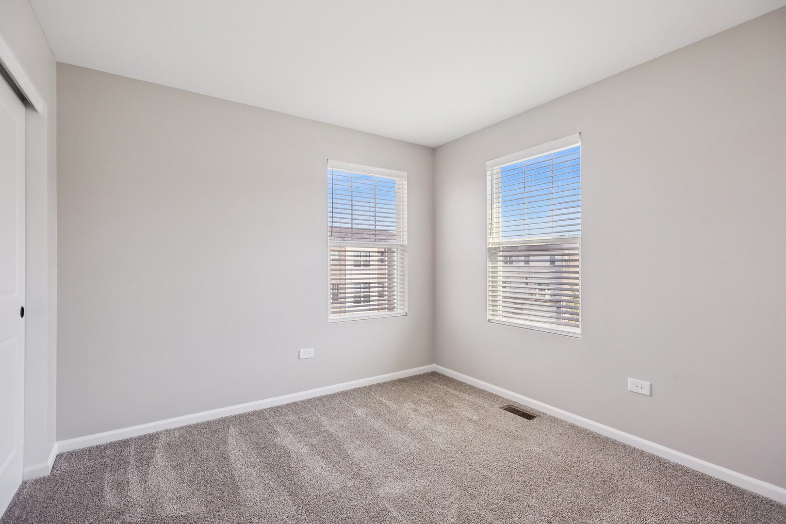 1533 Executive Way, Des Plaines, IL 60018