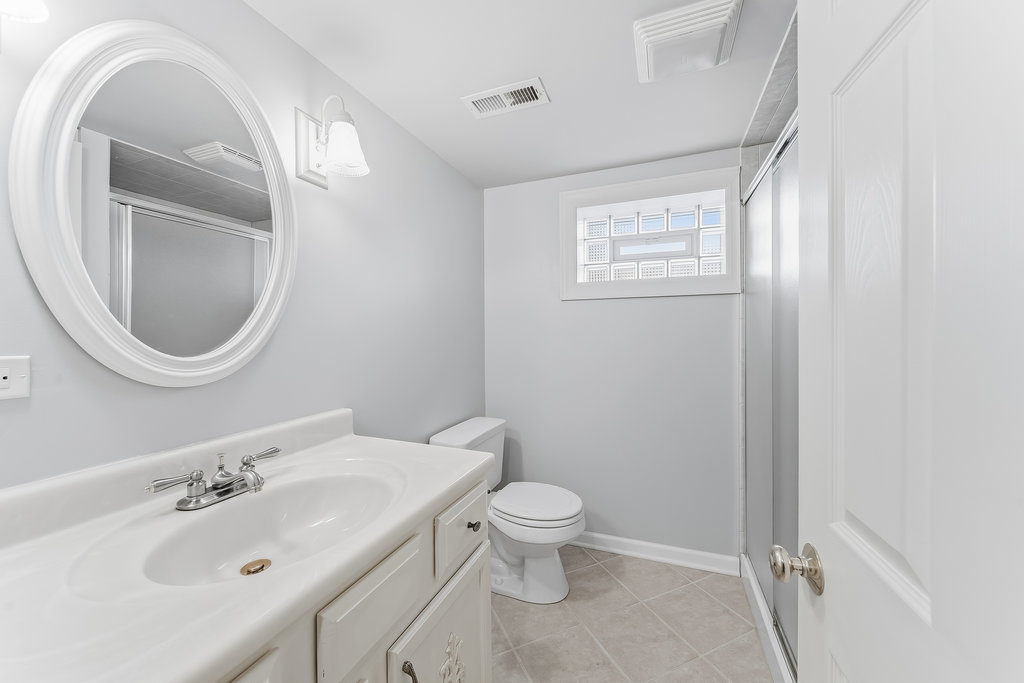 9319 S Ridgeway Avenue, Evergreen Park, IL 60805