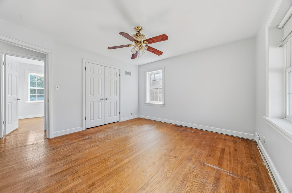 9319 S Ridgeway Avenue, Evergreen Park, IL 60805