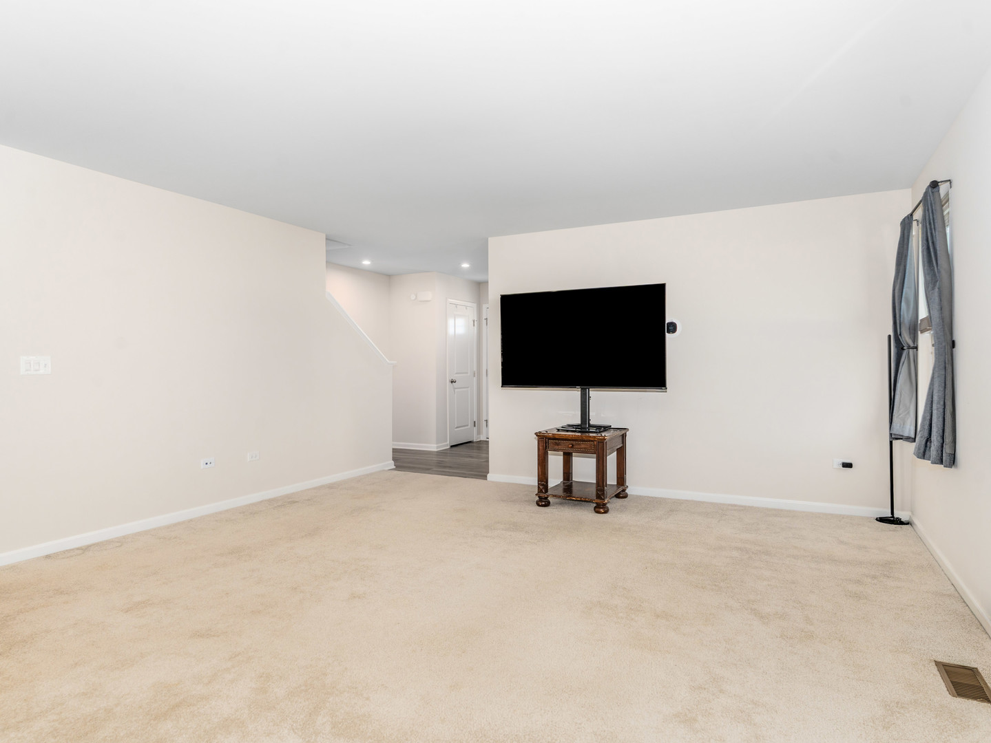 420 Monterey Street, Yorkville, IL 60560