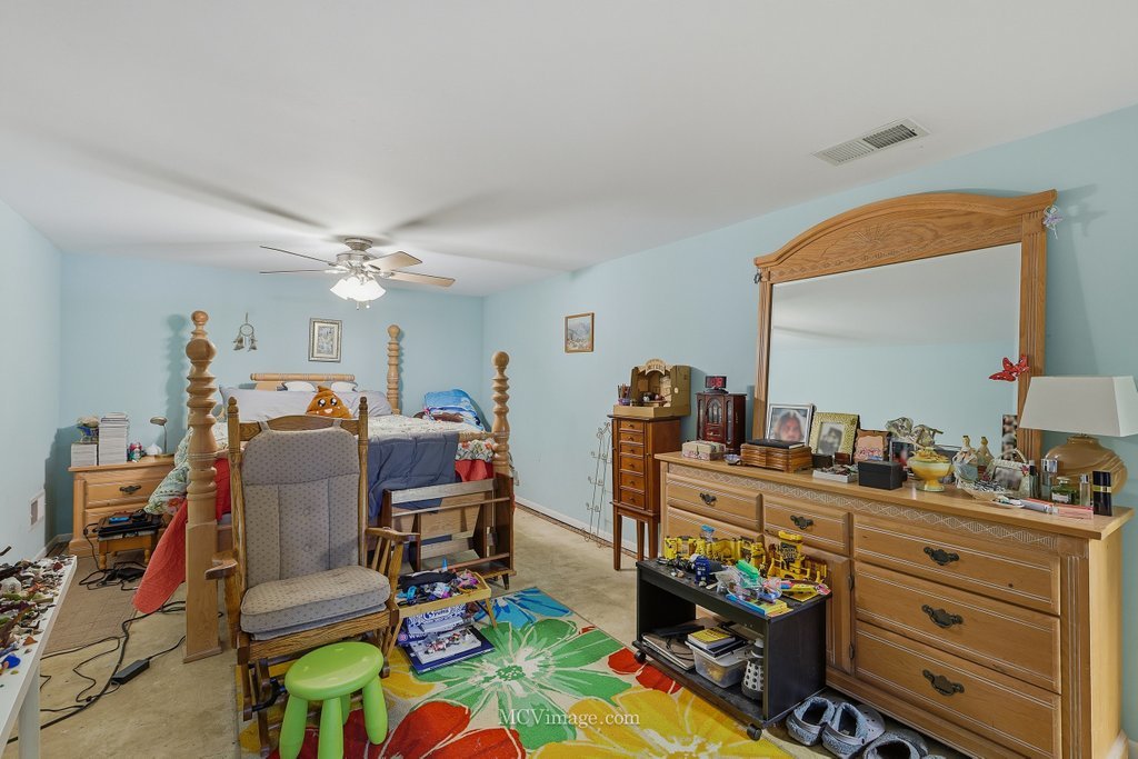 605 GLORIA Street, Lockport, IL 60441
