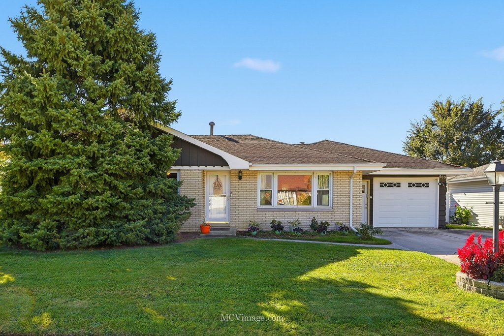 605 GLORIA Street, Lockport, IL 60441