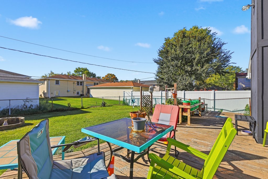 605 GLORIA Street, Lockport, IL 60441