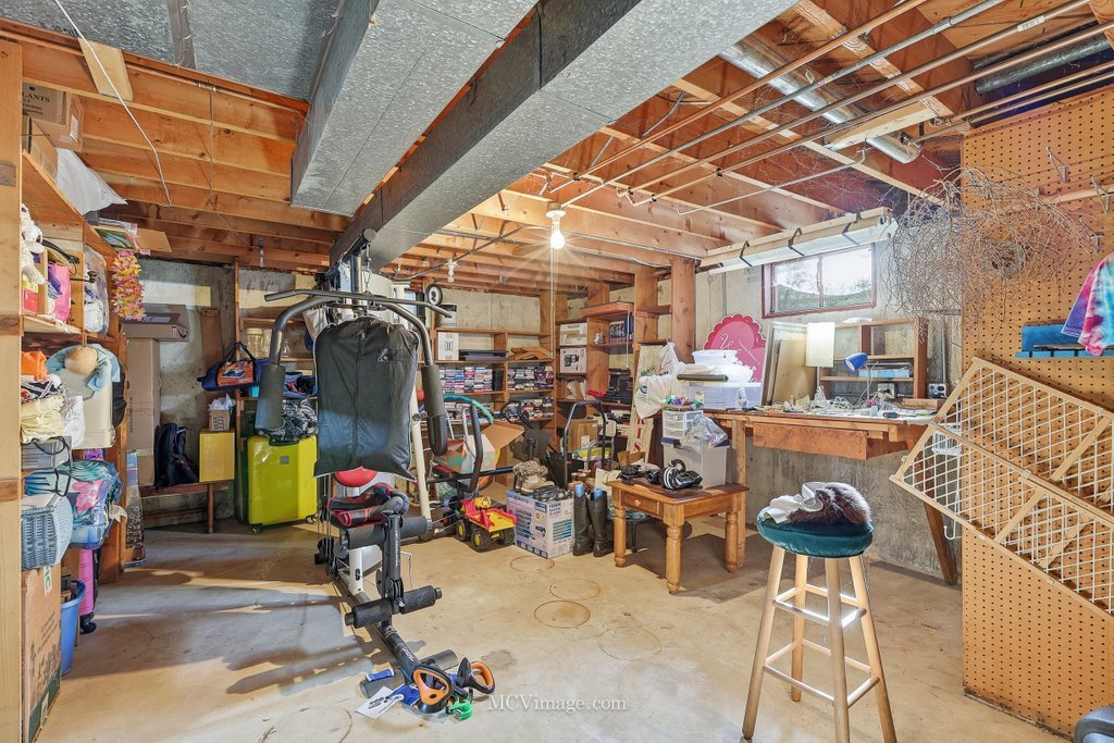 605 GLORIA Street, Lockport, IL 60441
