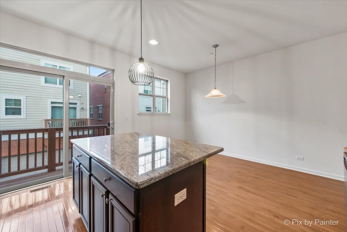 307 Narragansett Avenue, Morton Grove, IL 60053