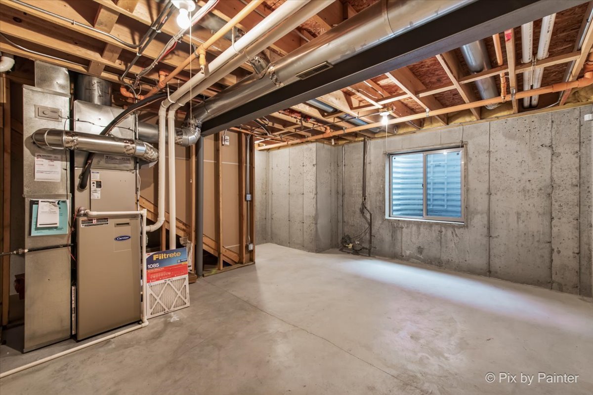 307 Narragansett Avenue, Morton Grove, IL 60053