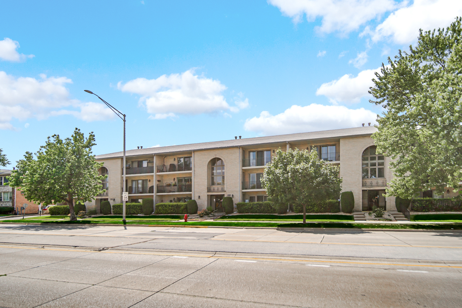 10538 S Central Avenue #3S, Chicago Ridge, IL 60415