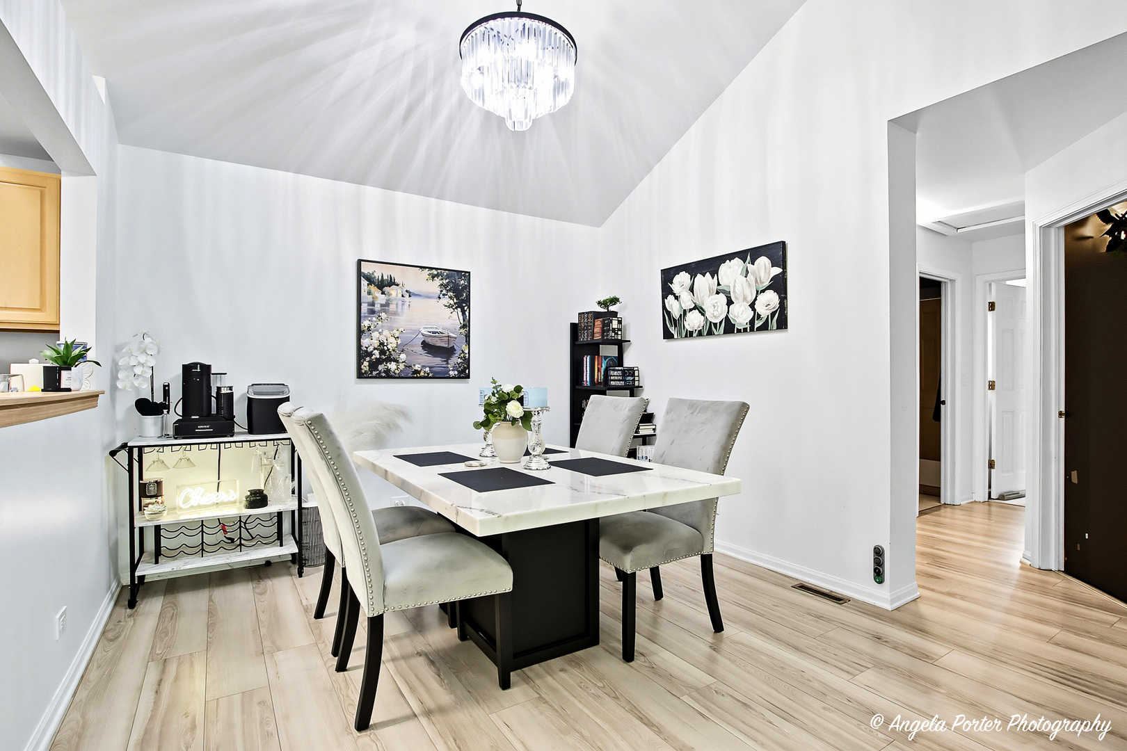 30 S Macgillis Drive #20-1, Round Lake, IL 60073