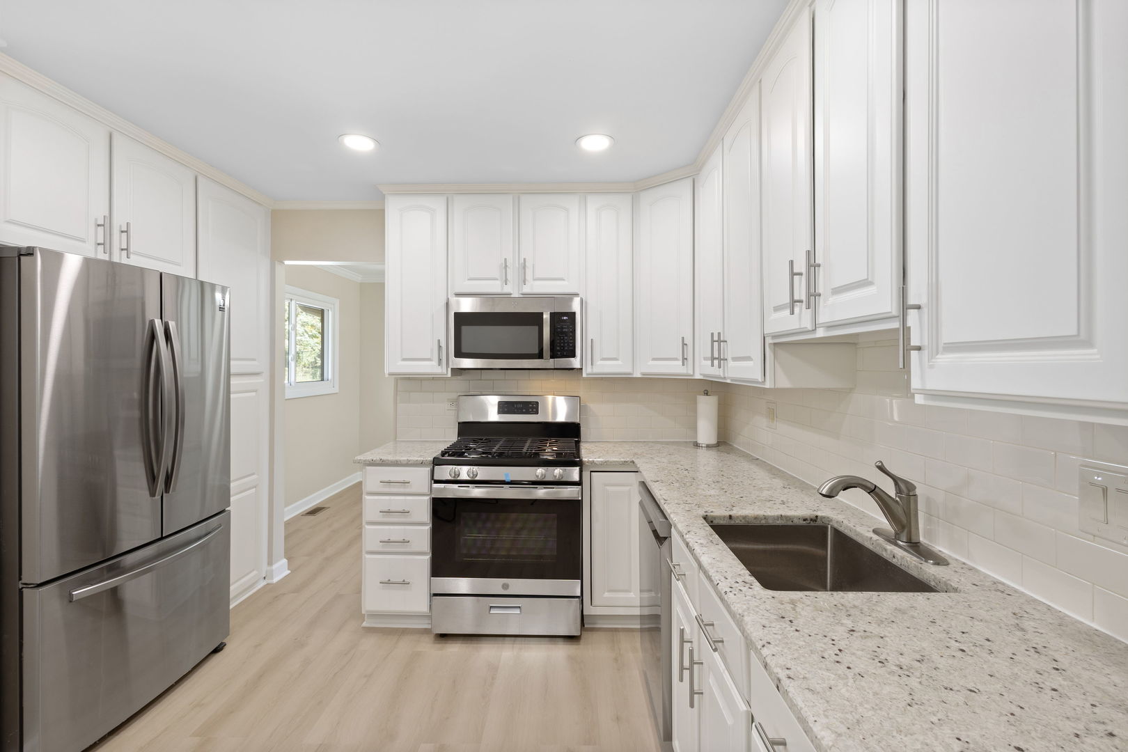 7S610 Lynn Drive, Naperville, IL 60540