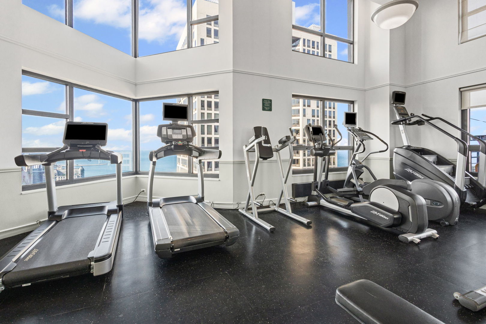 401 E Ontario Street #2810, Chicago, IL 60611