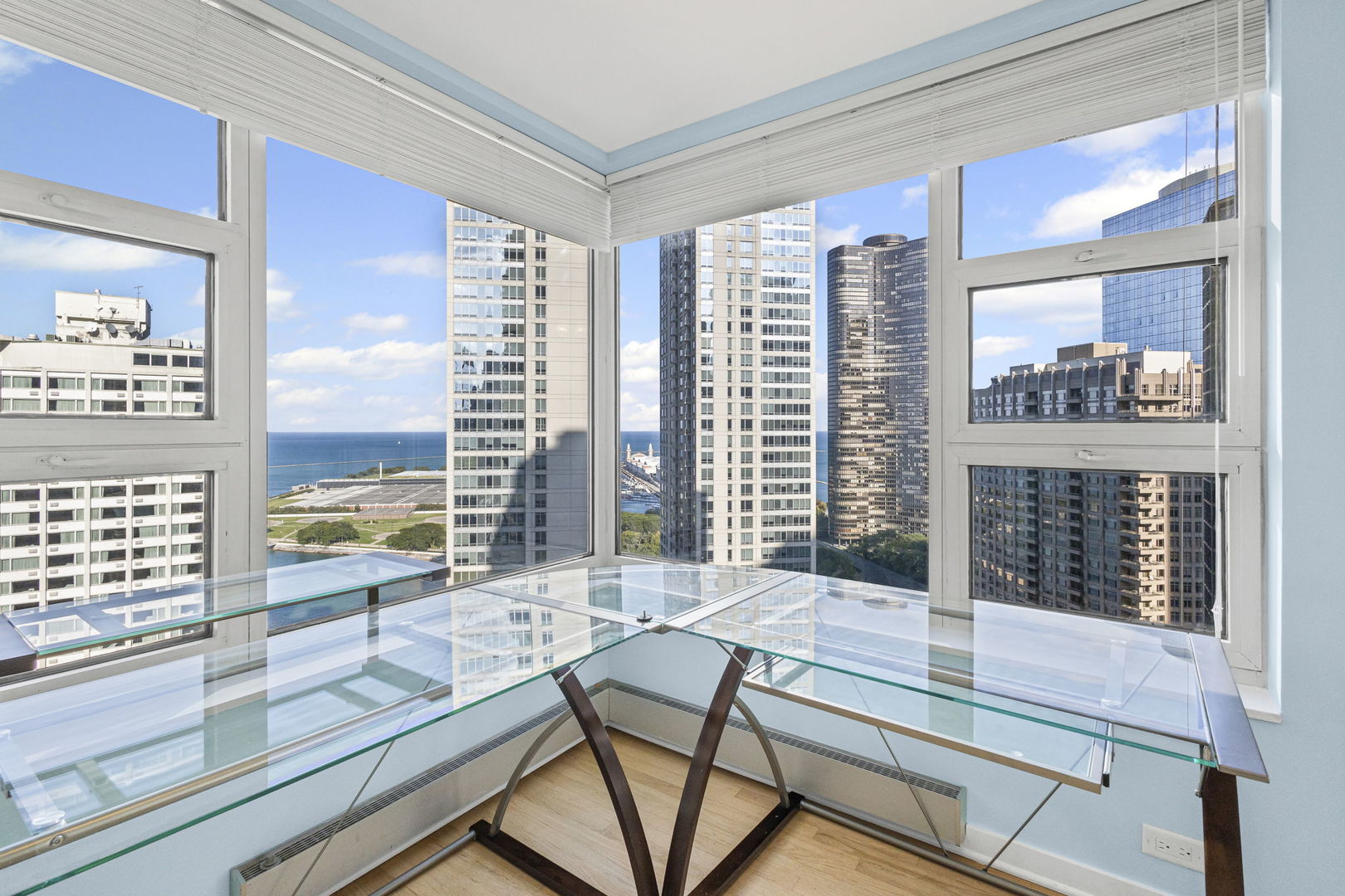 401 E Ontario Street #2810, Chicago, IL 60611