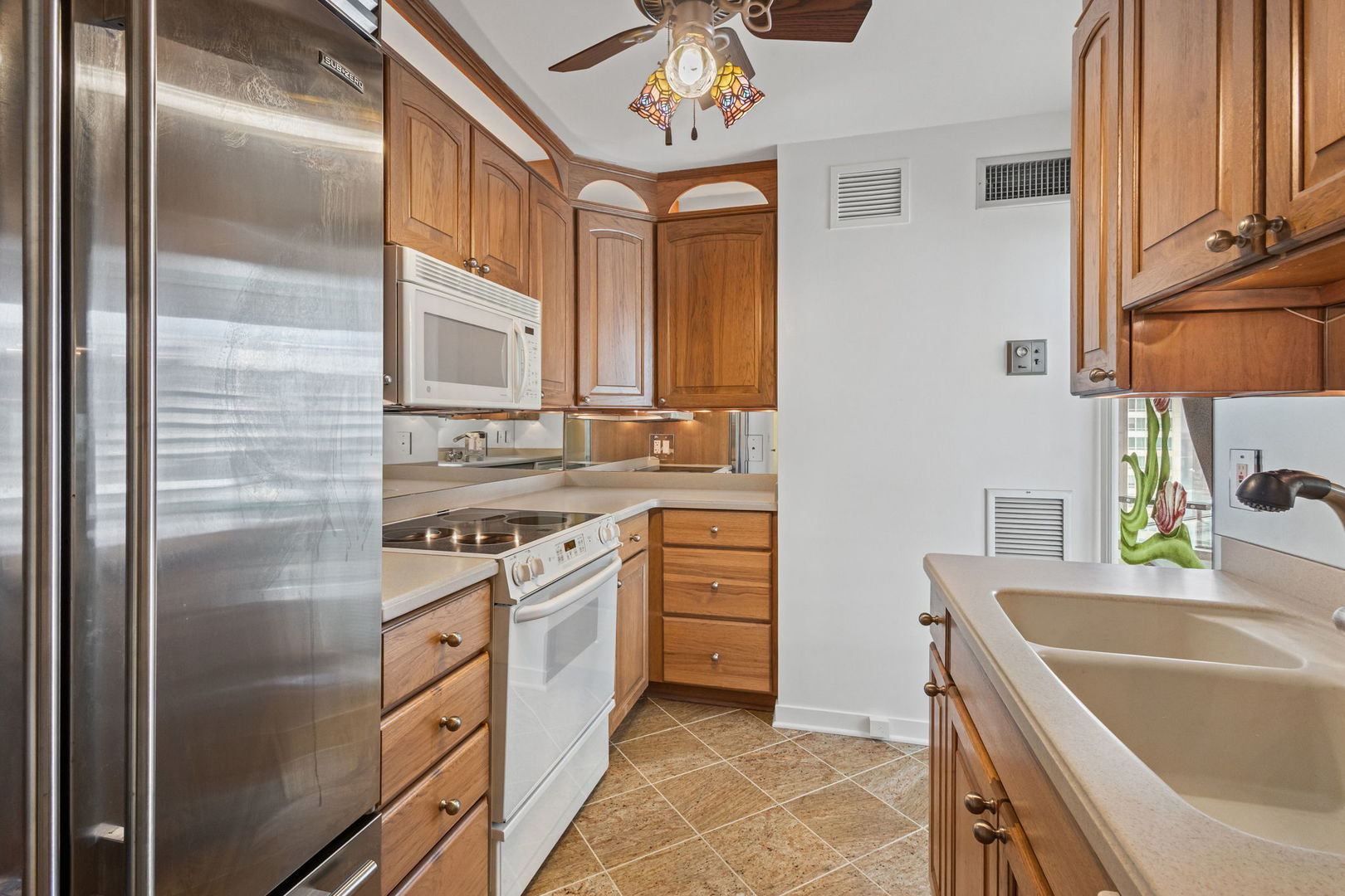 401 E Ontario Street #2810, Chicago, IL 60611