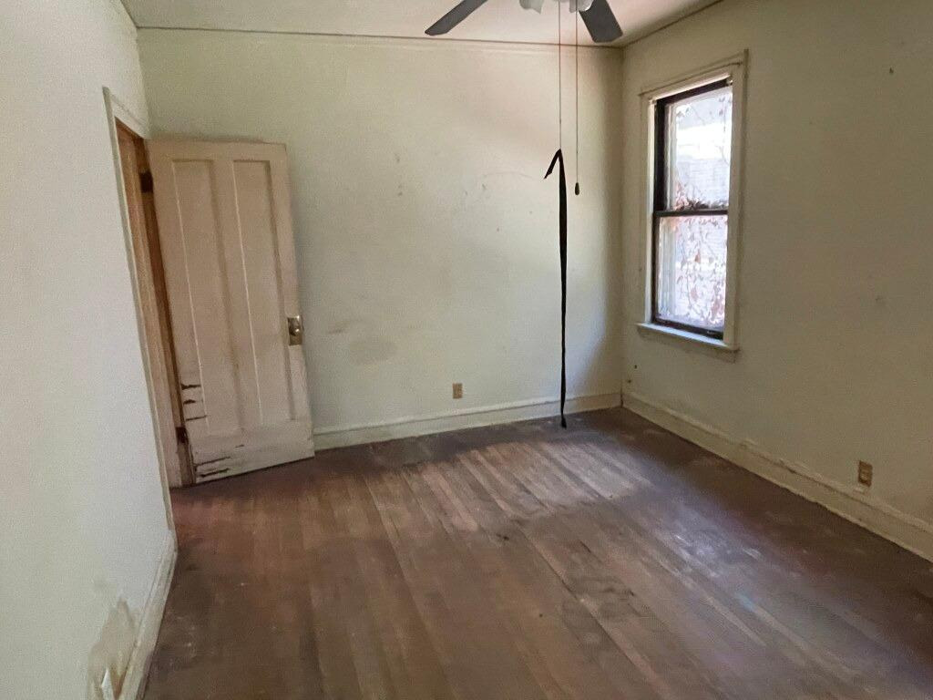 10868 S Prospect Avenue, Chicago, IL 60643