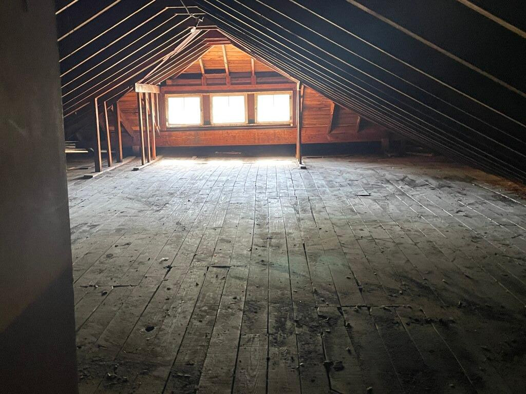 10868 S Prospect Avenue, Chicago, IL 60643