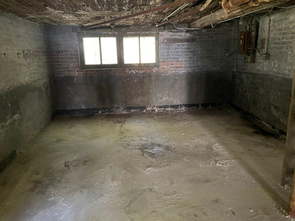 10868 S Prospect Avenue, Chicago, IL 60643