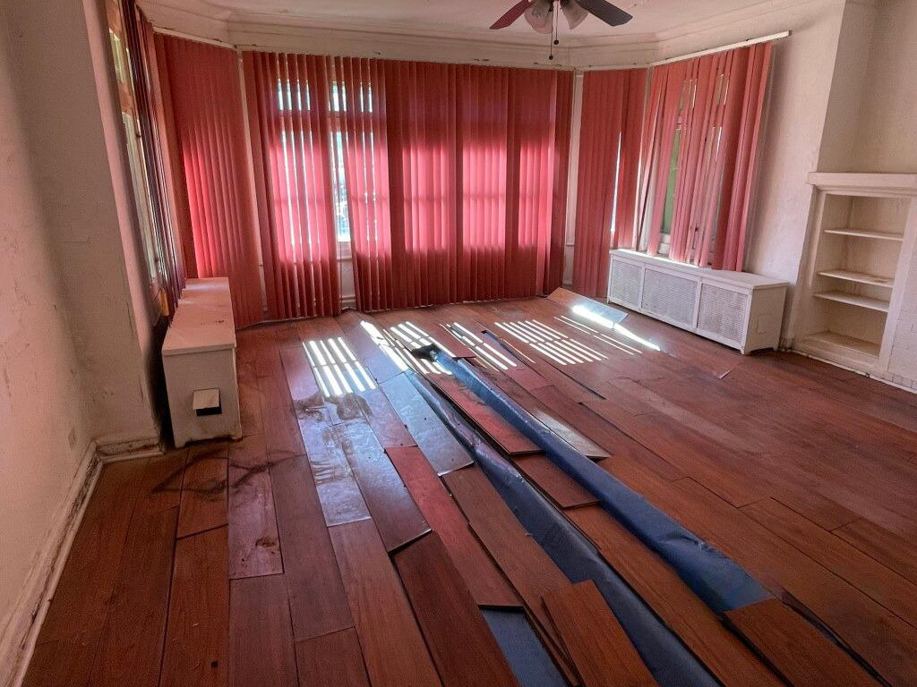 10868 S Prospect Avenue, Chicago, IL 60643