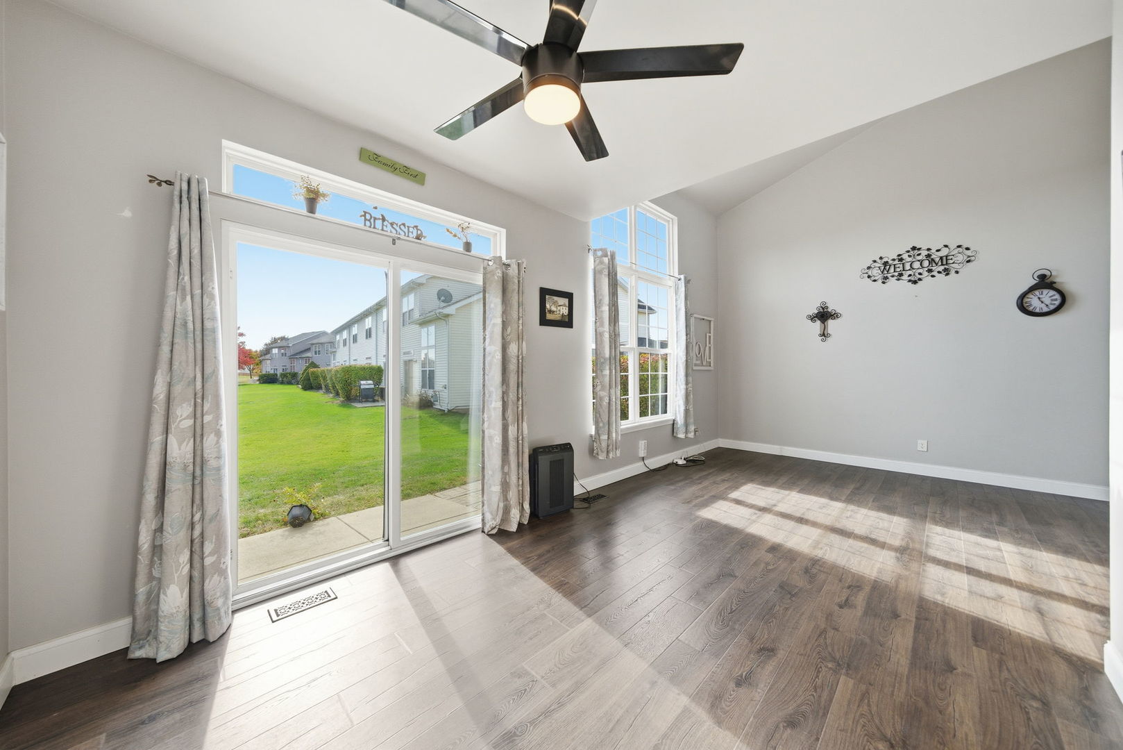 1512 Stoneridge Circle, Yorkville, IL 60560