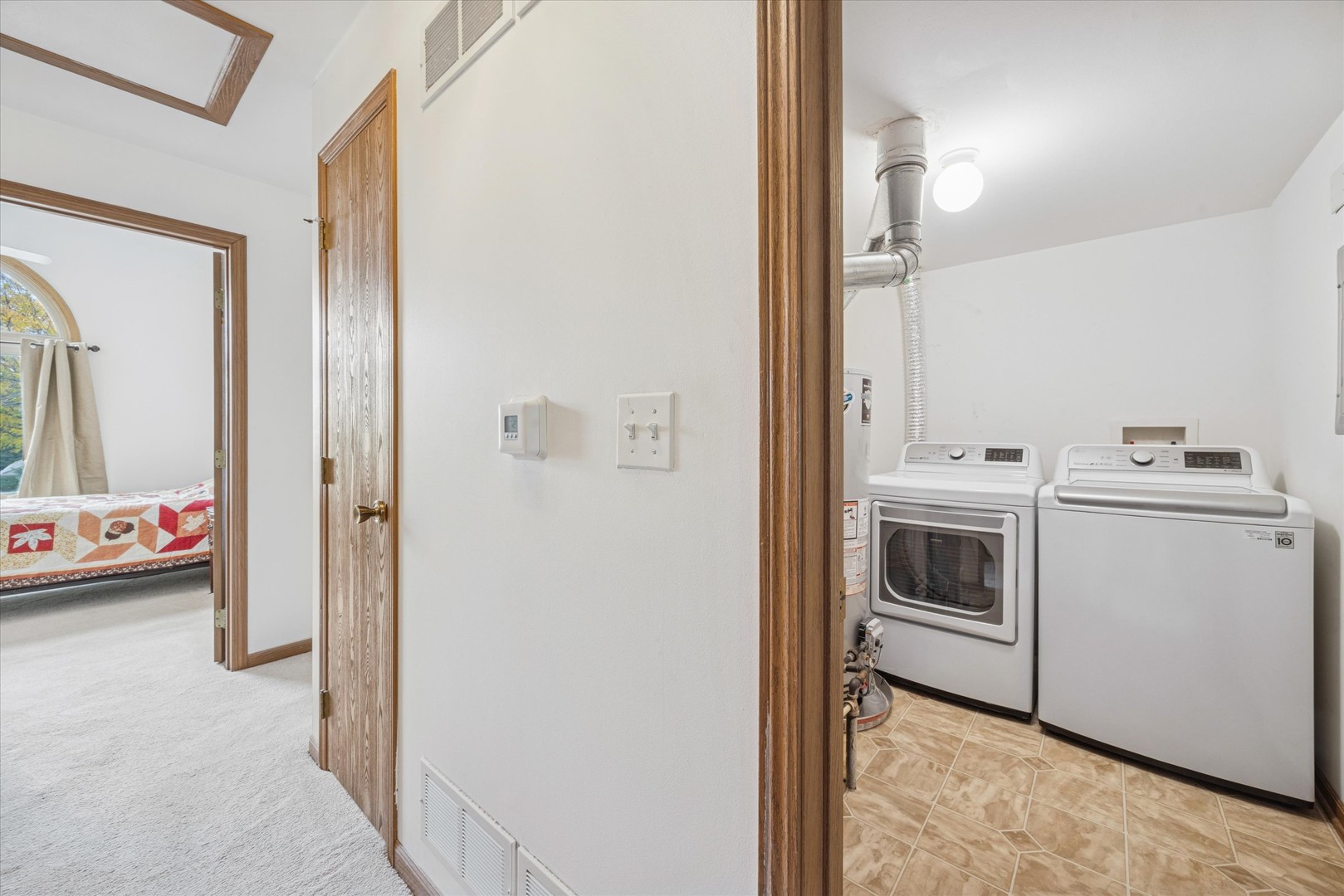 2689 Jodee Drive #B, Joliet, IL 60436