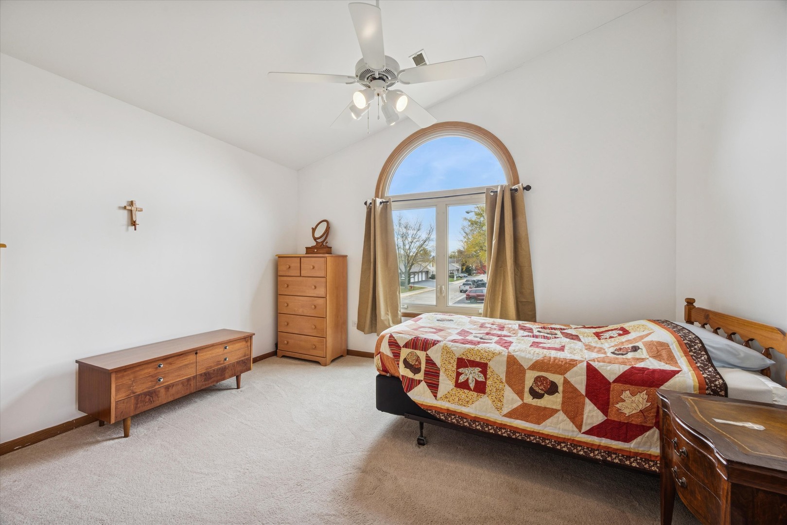 2689 Jodee Drive #B, Joliet, IL 60436