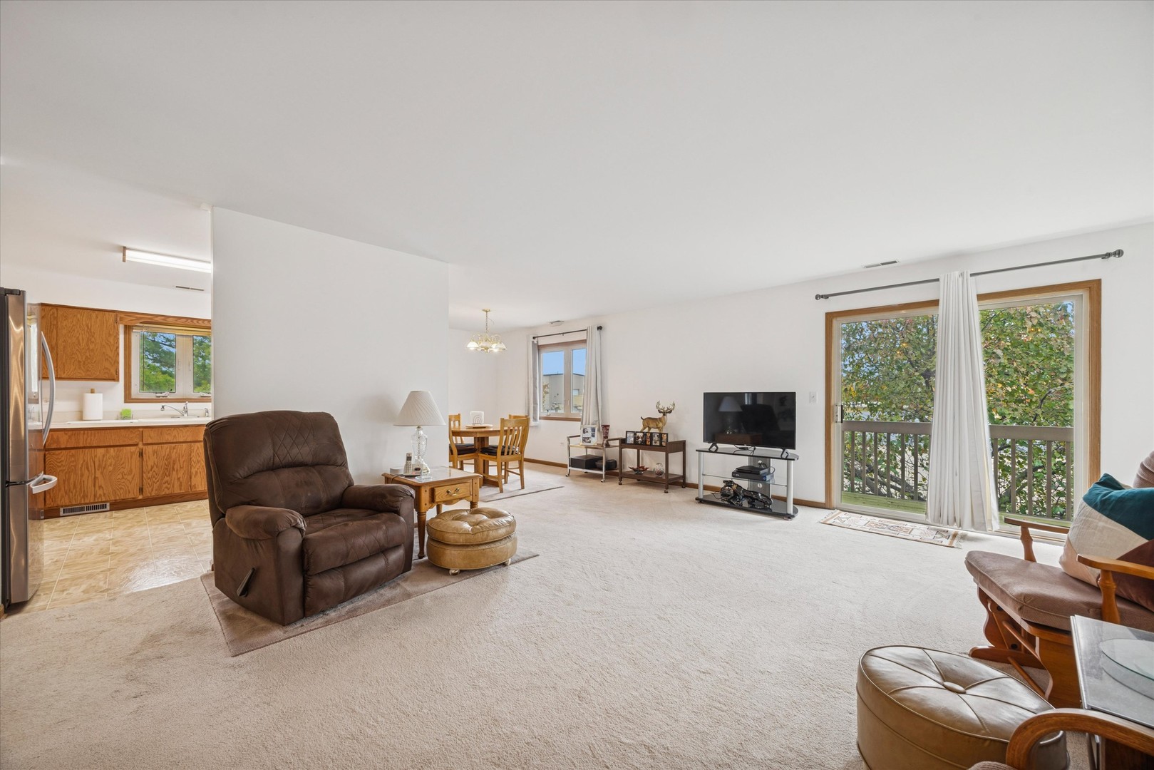 2689 Jodee Drive #B, Joliet, IL 60436