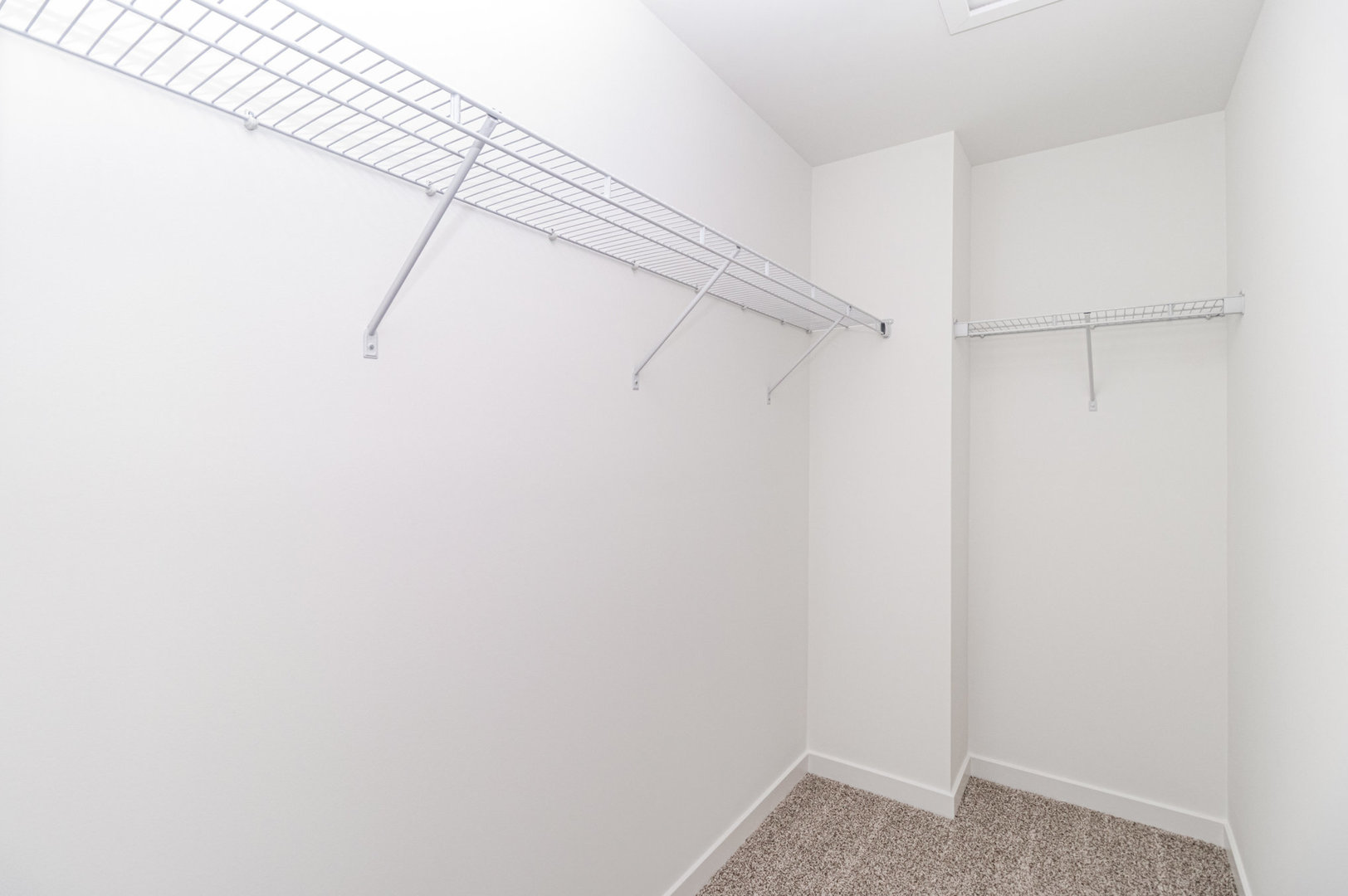 2171 Yellowstone Boulevard #2171, Mundelein, IL 60060