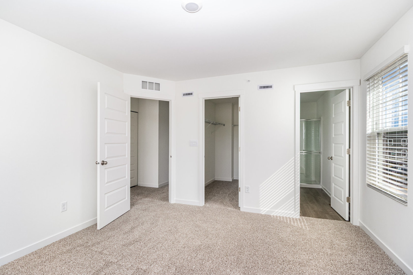 2171 Yellowstone Boulevard #2171, Mundelein, IL 60060