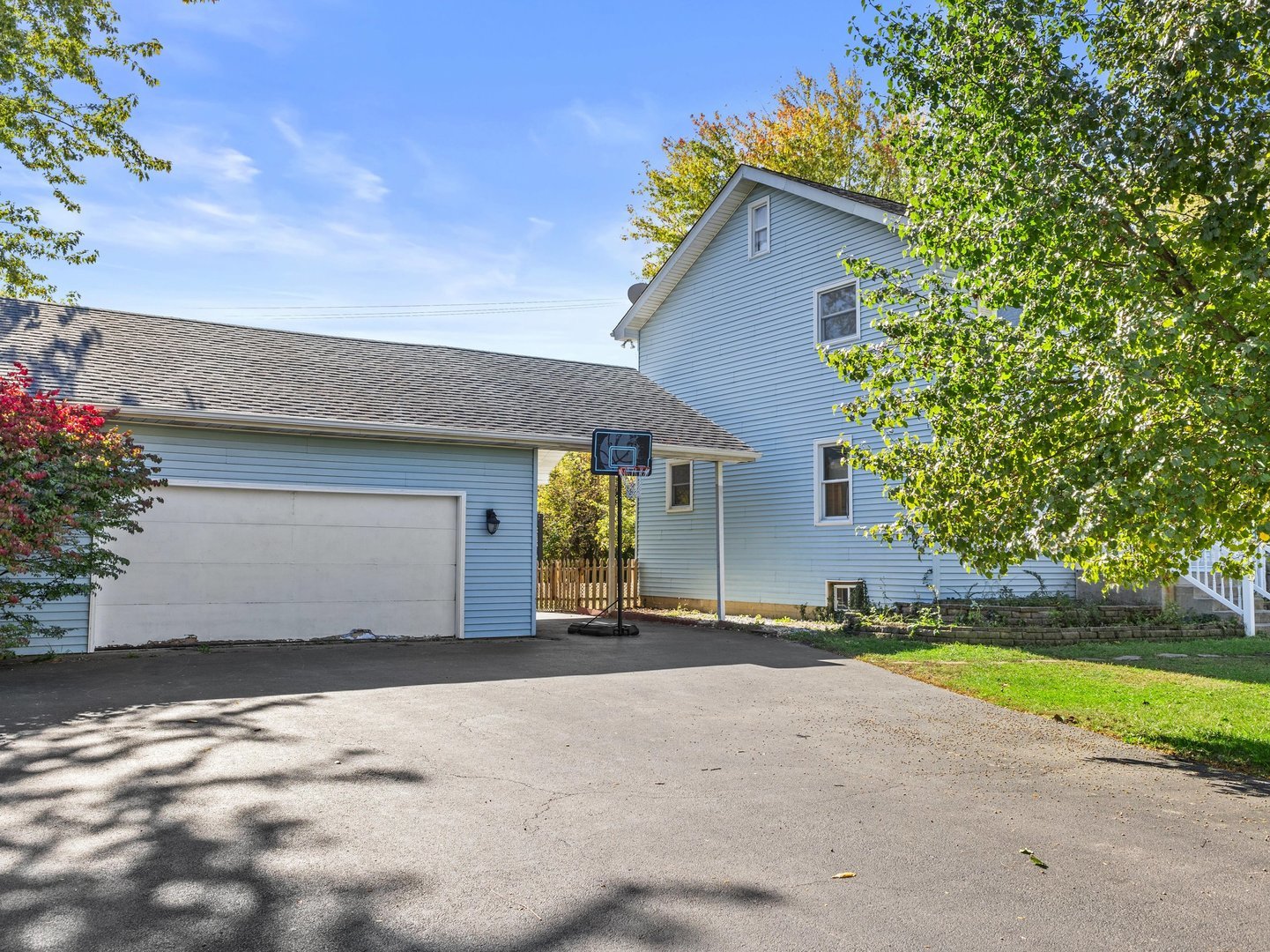 10241 W Bairstow Avenue, Beach Park, IL 60087