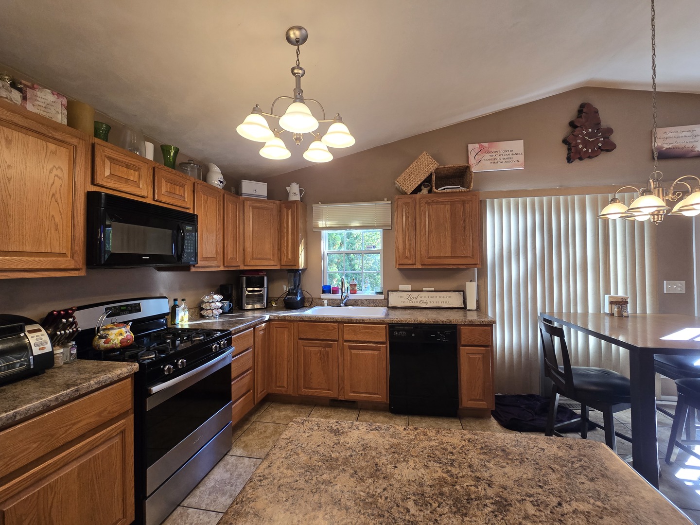 38055 N Russell Avenue, Beach Park, IL 60087