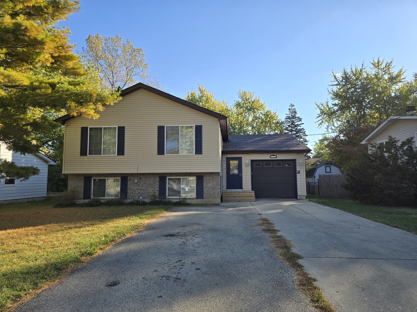 38055 N Russell Avenue, Beach Park, IL 60087