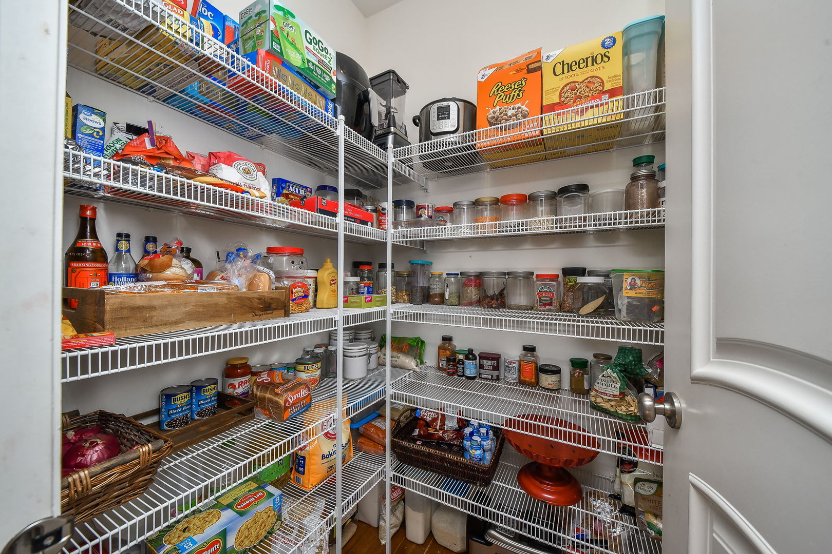 3025 Long Common Parkway, Elgin, IL 60124