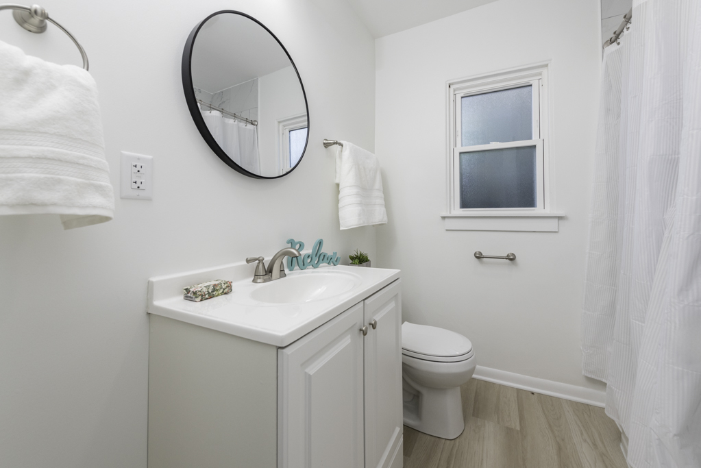 2110 Elisha Avenue, Zion, IL 60099