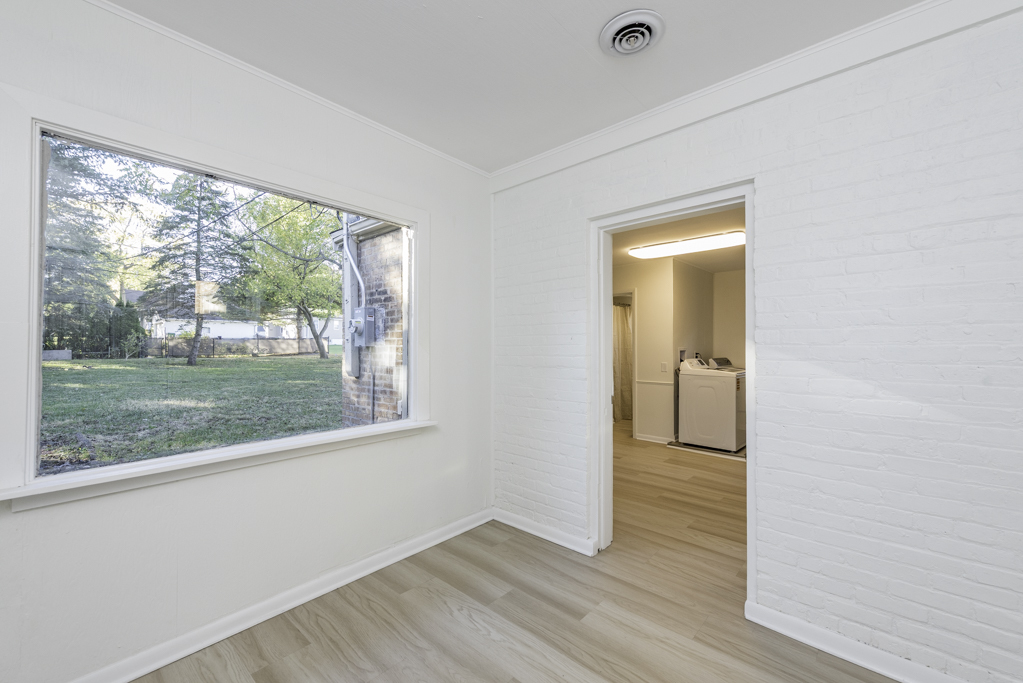 2110 Elisha Avenue, Zion, IL 60099