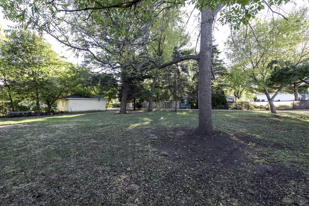 2110 Elisha Avenue, Zion, IL 60099