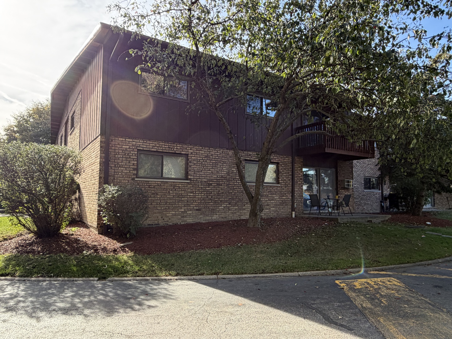 100 Willow Lane #201B, Willow Springs, IL 60480