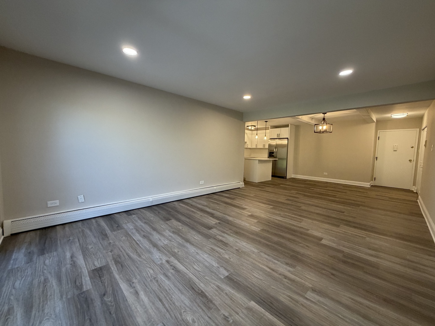 100 Willow Lane #201B, Willow Springs, IL 60480