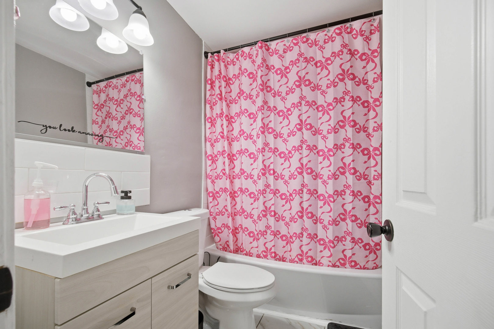 1205 S 17th Avenue #D, Maywood, IL 60153