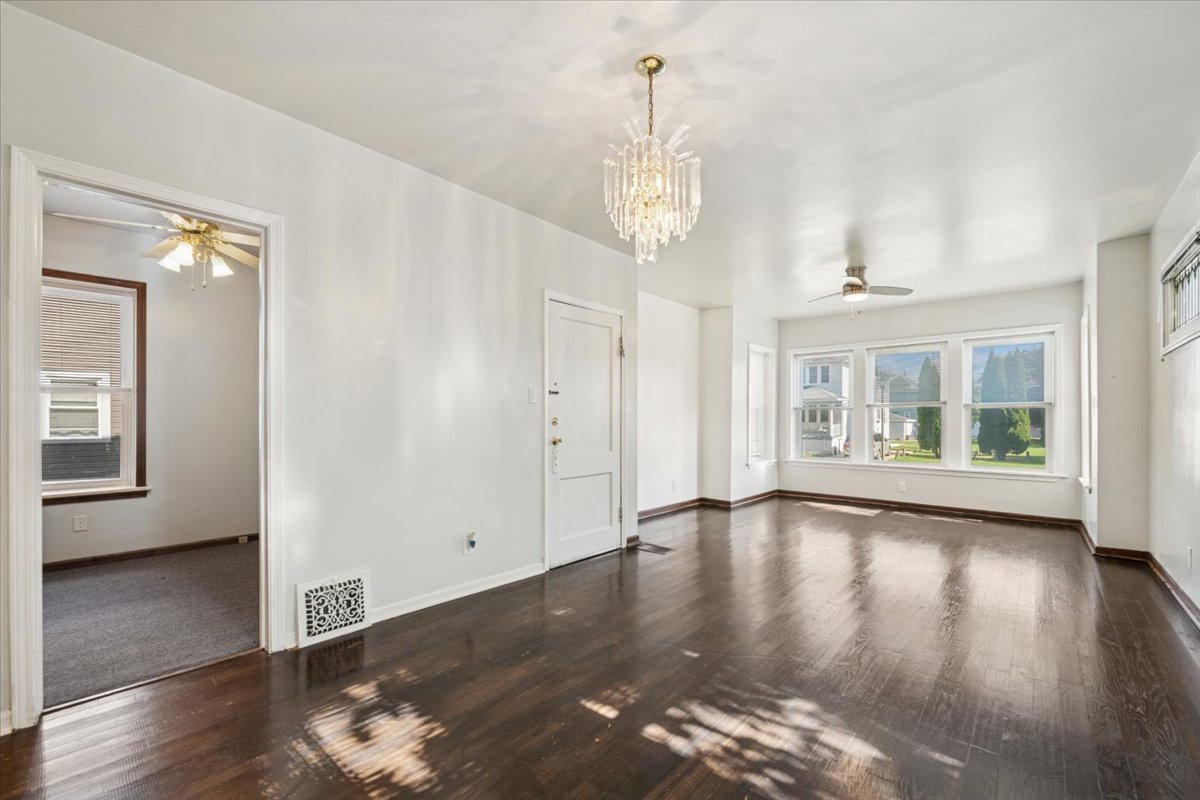 640 S 14th Avenue, Maywood, IL 60153