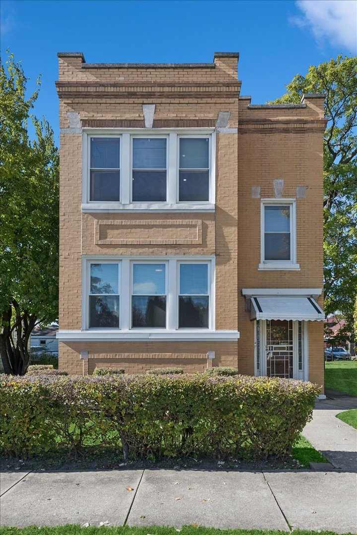 640 S 14th Avenue, Maywood, IL 60153