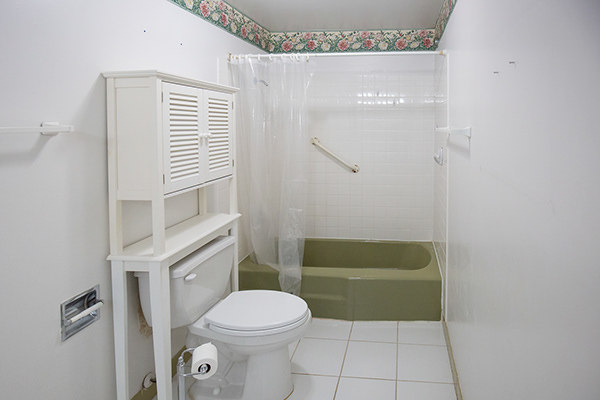 1643 Castbourne Court, Wheaton, IL 60189