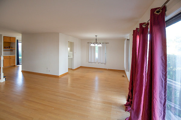 1643 Castbourne Court, Wheaton, IL 60189