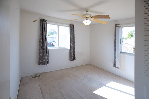 1643 Castbourne Court, Wheaton, IL 60189