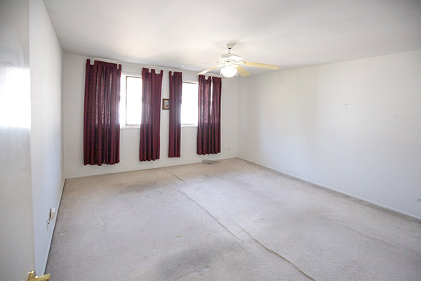 1643 Castbourne Court, Wheaton, IL 60189