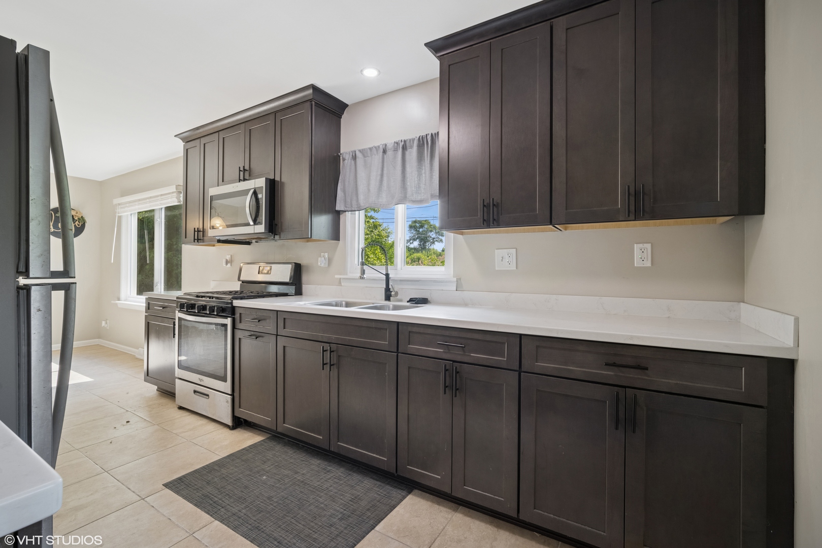 4363 W Kennedy Drive, Gurnee, IL 60031