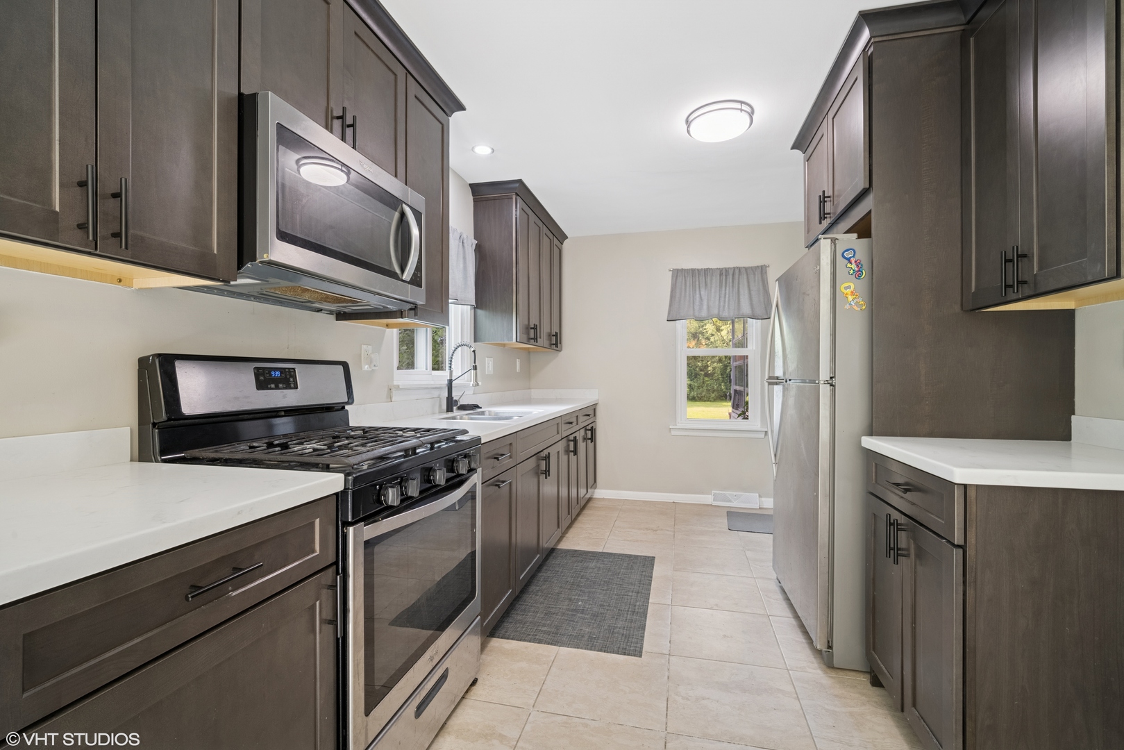 4363 W Kennedy Drive, Gurnee, IL 60031