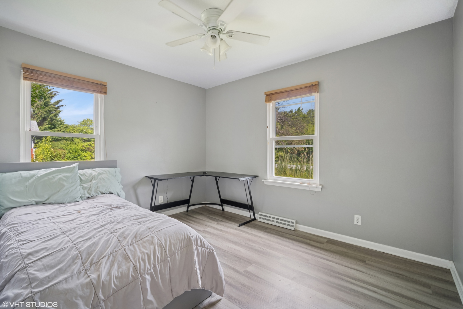 4363 W Kennedy Drive, Gurnee, IL 60031