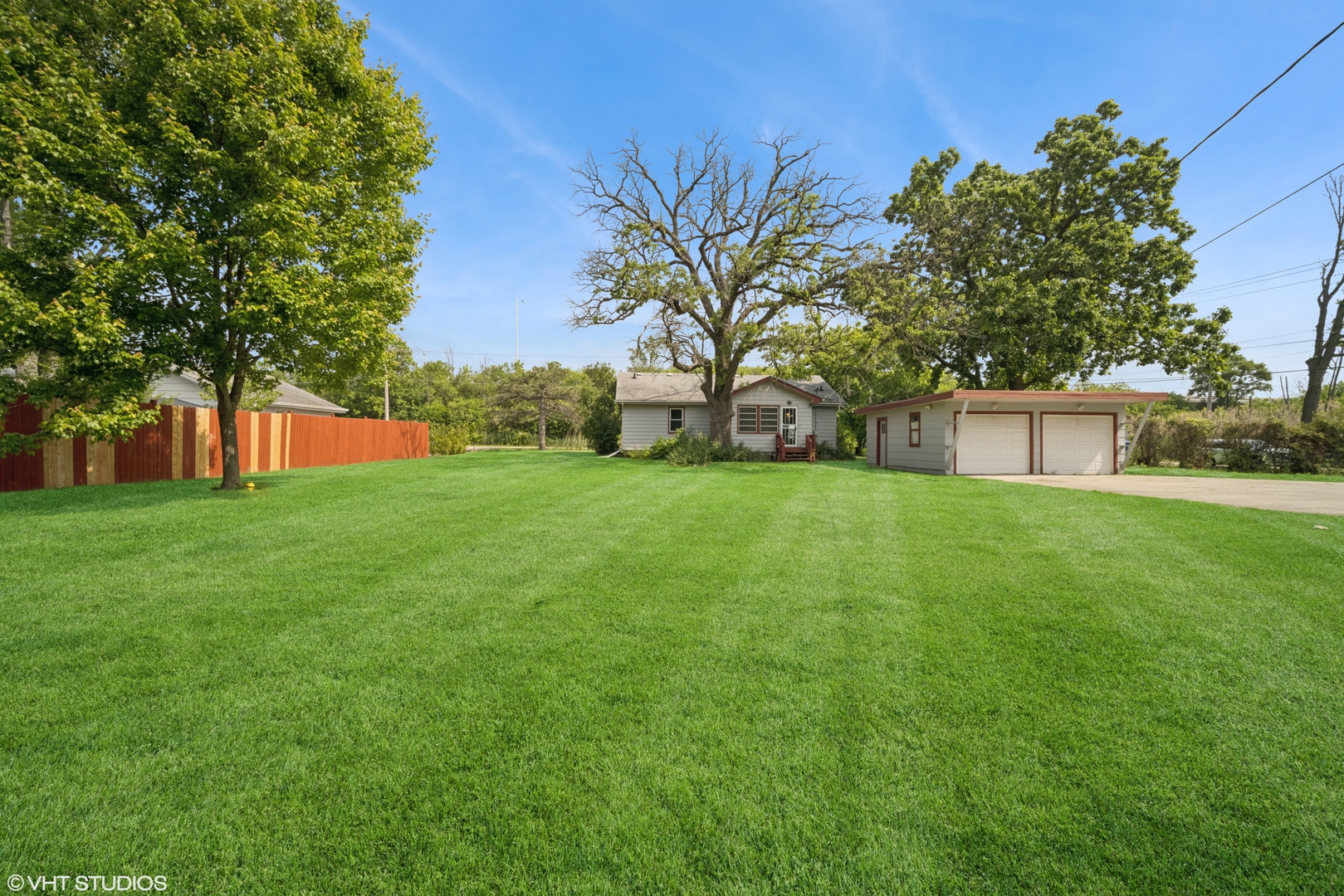 4363 W Kennedy Drive, Gurnee, IL 60031