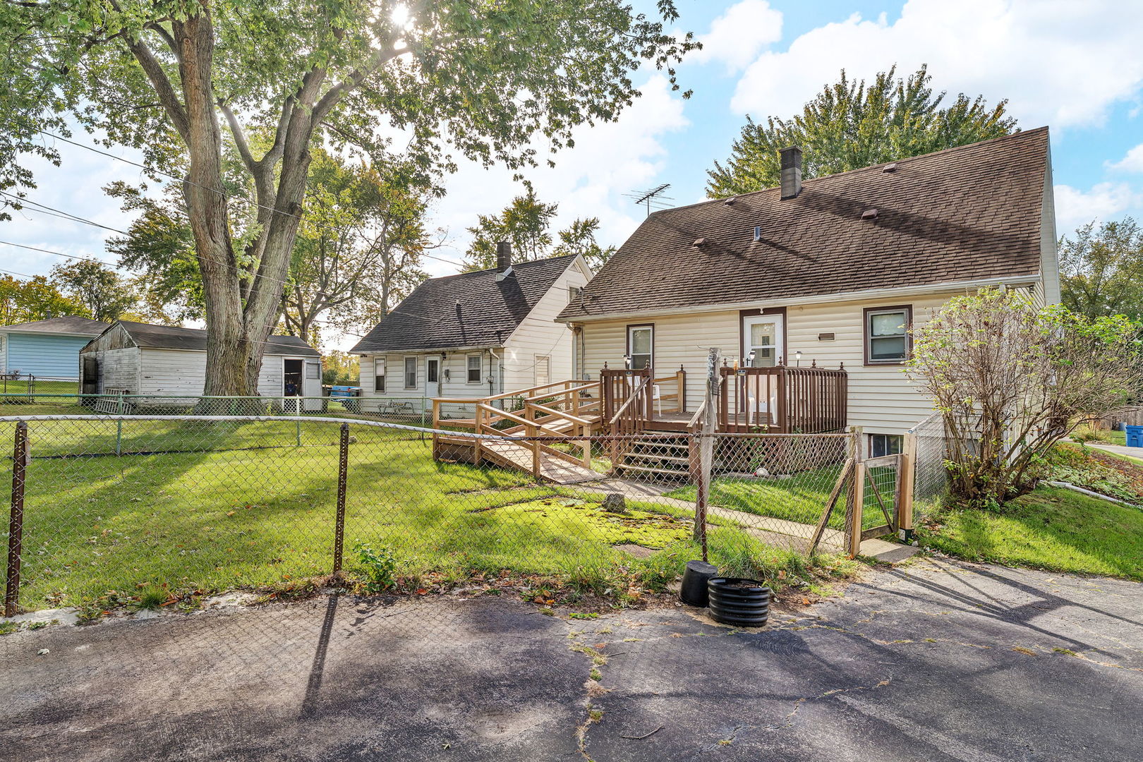 824 Harlow Avenue, Joliet, IL 60433