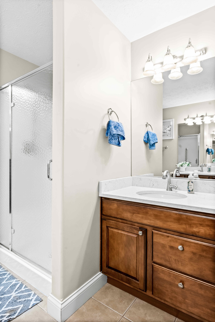 1702 Whitmer Court, Bloomington, IL 61704