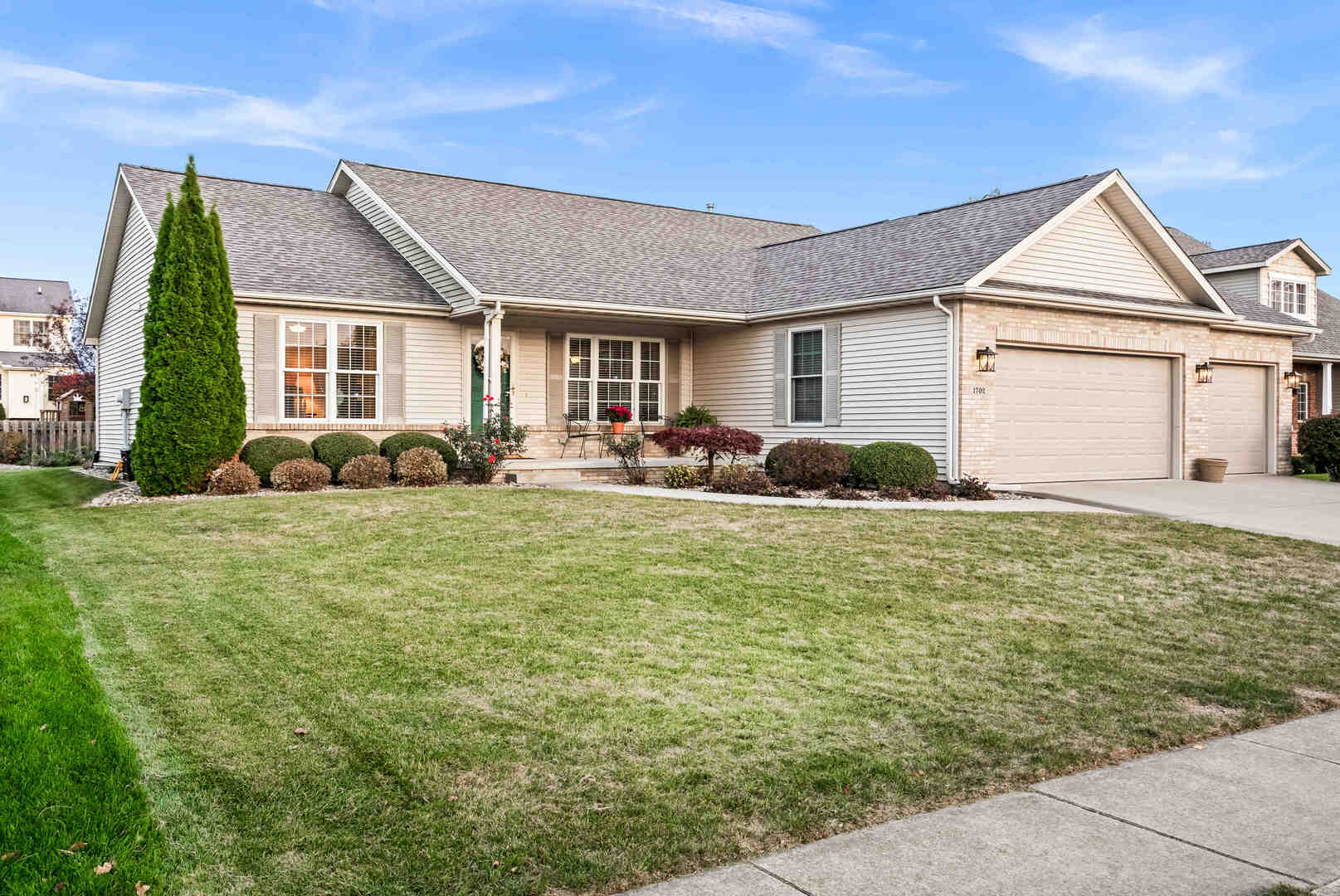 1702 Whitmer Court, Bloomington, IL 61704
