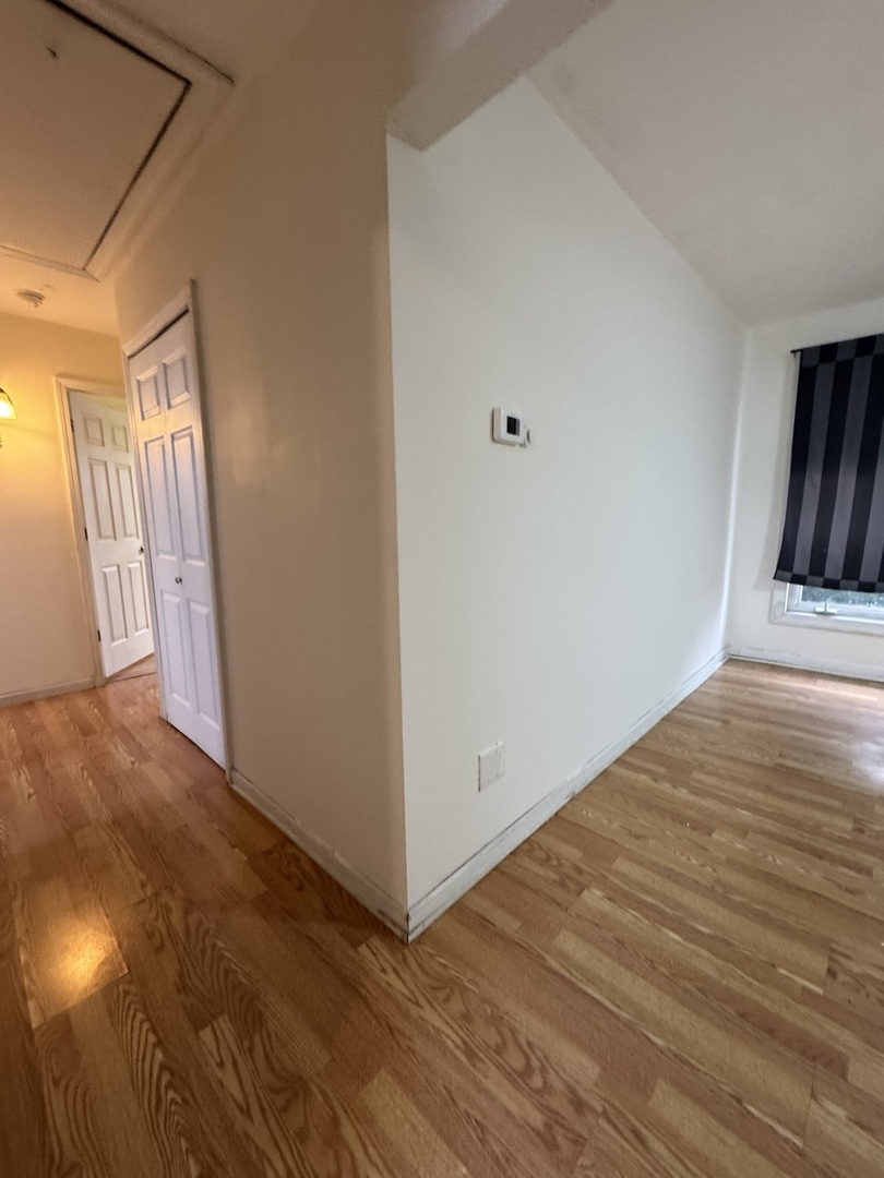 7964 S Knox Avenue, Chicago, IL 60652